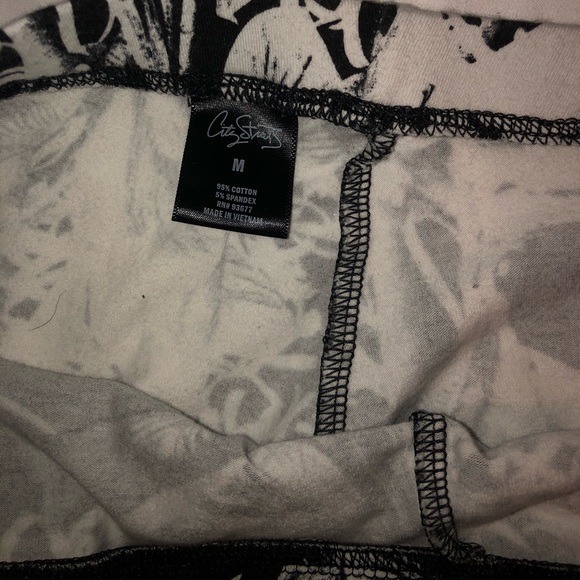 👻Patterned Leggings - Picture 3 of 3